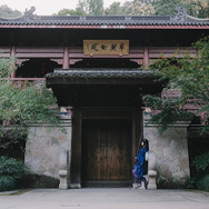 サガ『アークナイツ』／モデル：鶯声巧