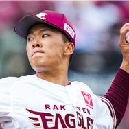 楽天ドラ1位・早川隆久投手が“ハヤカワブライアン”に！？球団ファン感謝祭で“ウマ漢”7人が「うまぴょい伝説」を披露