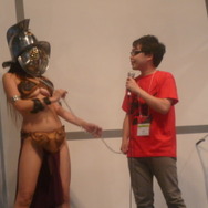 【TGS2009】謎の仮面をかぶった女戦士が登場!アクワイア『剣闘士』スペシャルステージ