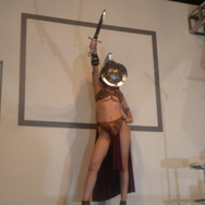 【TGS2009】謎の仮面をかぶった女戦士が登場!アクワイア『剣闘士』スペシャルステージ