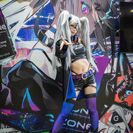 公式アンバサダー・ぞん子「ZONe」／撮影：乃木章