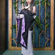 ファッションブランド「FELIDAE」／モデル：花咲 来夢