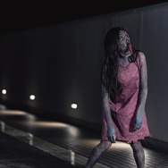 『見える子ちゃん』四谷みこ、イケメンに憑くオバケ／モデル：まゆろん、No.K(ナンバケ)