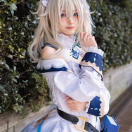 バーバラ『原神』／モデル：山田叶夢、撮影：乃木章