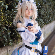 バーバラ『原神』／モデル：山田叶夢、撮影：乃木章