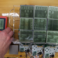 ポケットとはいったい…ゲームボーイポケットを10画面に改造する海外YouTuber登場