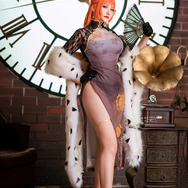 モナーク（コーデ：ブラック・ジェラード）『アズールレーン』／モデル：夏鳩鳩