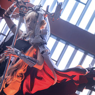 燭騎士『アークナイツ』/モデル:山崎炸毛、撮影:教主Shadow