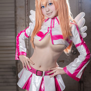 リリエル『2.5次元の誘惑』／モデル：千夢、撮影：乃木章