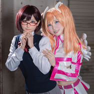 リリエル、リリサ『2.5次元の誘惑』／モデル：千夢、ゆん、撮影：乃木章