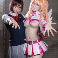 リリエル、リリサ『2.5次元の誘惑』／モデル：千夢、ゆん、撮影：乃木章