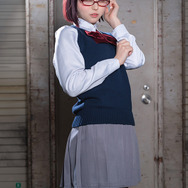 リリサ『2.5次元の誘惑』／モデル：ゆん、撮影：乃木章