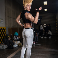 『ザ・キング・オブ・ファイターズ』二階堂紅丸／モデル：AKIHITO、ジョー・ヒガシ／デレゴリ／撮影：乃木章