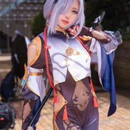 申鶴『原神』／モデル：一条はな、撮影：tama