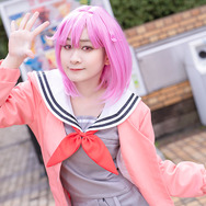 鳳えむ『プロジェクトセカイ』/モデル:紅花、撮影:tama