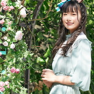 『ウマ娘』声優・大西沙織さんらが“リアルメジロ家”に変身！違和感一切ない「ウマ娘の私服姿」を披露