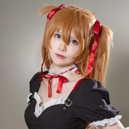 アスカ（ゴスロリ）『新世紀エヴァンゲリオン』／モデル：赤木クロ、撮影：乃木章