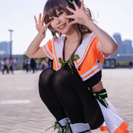 夏色まつり「ホロライブ」／モデル：山中おくら、撮影：tama