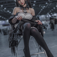 熊代（メイドver.）『アズールレーン』／モデル：@Month-月一 、撮影：鸭梨_ARIA