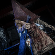 三角様/モデル:fussy