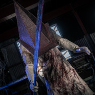 三角様/モデル:fussy