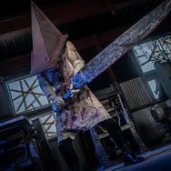 三角様/モデル:fussy