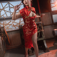 フェンミン／モデル：花宮いのり、撮影：乃木章