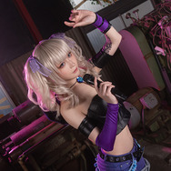 ケイト・デンソン／モデル：箱ネコ、撮影：乃木章