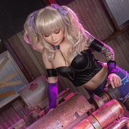 ケイト・デンソン／モデル：箱ネコ、撮影：乃木章