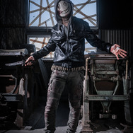 リージョン／モデル：丸山カネキリカ、撮影：乃木章