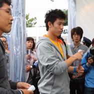 『EA SPORTS グランドスラム テニス』試遊イベントでプロテニスプレーヤー錦織 圭選手がファンと対戦！