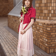 エアリス『ファイナルファンタジーVII リメイク』／モデル：ada、撮影：乃木章