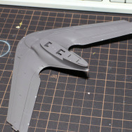 『エースコンバット』コトブキヤ1/144「X-49 ナイトレーベン」プラモデルレビュー!巨大で特異なフォルムを体感出来る魅惑のキットで「挟まっちまった」も試した