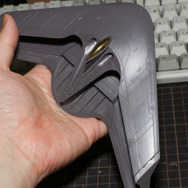 『エースコンバット』コトブキヤ1/144「X-49 ナイトレーベン」プラモデルレビュー!巨大で特異なフォルムを体感出来る魅惑のキットで「挟まっちまった」も試した