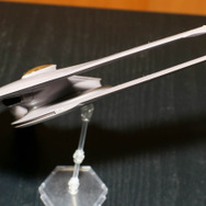 『エースコンバット』コトブキヤ1/144「X-49 ナイトレーベン」プラモデルレビュー!巨大で特異なフォルムを体感出来る魅惑のキットで「挟まっちまった」も試した