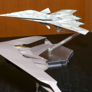 『エースコンバット』コトブキヤ1/144「X-49 ナイトレーベン」プラモデルレビュー!巨大で特異なフォルムを体感出来る魅惑のキットで「挟まっちまった」も試した