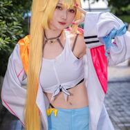 星川サラ「にじさんじ」／モデル：よしのかこ、撮影：tama