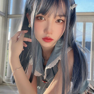 モデル：洛洛子