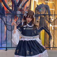 モデル：洛洛子