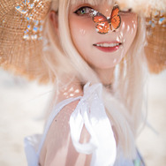 海辺のネコ／モデル：横川是川崽