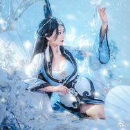 情不敢至深,恐大夢一場。                卦不敢算尽,畏天道无常。