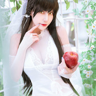 愛宕（花嫁ver.）『アズールレーン』／モデル：止水