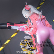 alice『勝利の女神：NIKKE』／モデル：萝莉