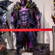 『モンハン』原寸大で「狐刀カカルクモナキ」を再現したら、約150kgに！「堺市」コラボ展示でハンターの凄さを実感