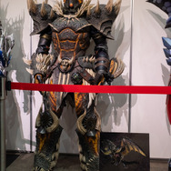 『モンハン』原寸大で「狐刀カカルクモナキ」を再現したら、約150kgに！「堺市」コラボ展示でハンターの凄さを実感