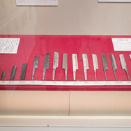 『モンハン』原寸大で「狐刀カカルクモナキ」を再現したら、約150kgに！「堺市」コラボ展示でハンターの凄さを実感