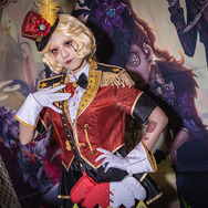 踊り子マルガレータ（調教師の衣装）／モデル：日向ひま