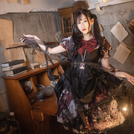 【Lilith House】Horrible Wonderland／モデル：花宮いのり