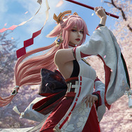 八重神子『原神』/モデル:NEKO九少、撮影:三国bigbig(Weibo:三国bigbig)