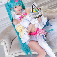 初音ミク(バニーガール)/モデル:まゆろん@mayu_ronne、撮影:Toumi@Toumi_pi